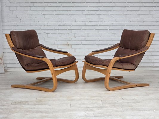 Swedish Leather and Bentwood Lounge Chair by Åke Fribytter, 1970s