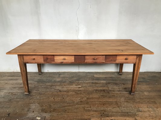 Mesa de comedor antigua en venta en Pamono Mesa de comedor antigua en venta en Pamono