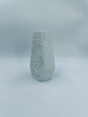 Vintage Porcelain Vase from AK Kaiser, 1965 for sale at Pamono