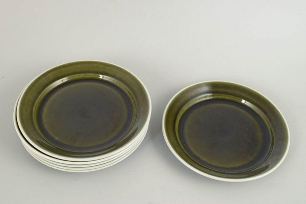 Vardag Plates in Stoneware by Stig Lindberg for Gustavsberg, 1960s Vardag Plates in Stoneware by Stig Lindberg for Gustavsberg, 1960s