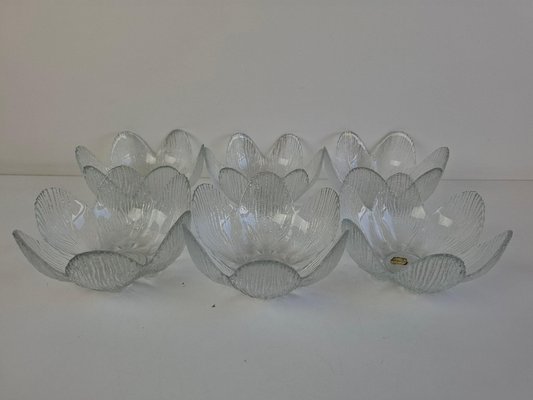 Böhmische Dessertschalen aus Glas in Blumen-Optik, 1960er, 6er Set bei Pamono kaufen