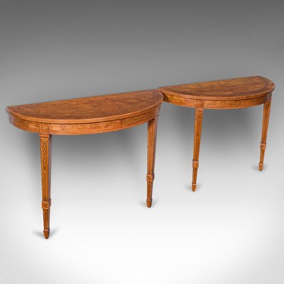 beistelltisch englisch Antike englische neoklassizistische georgianische Demi Lune Sheraton Beistelltische, 1800, 2er Set bei Pamono kaufen Personalisierte Deko