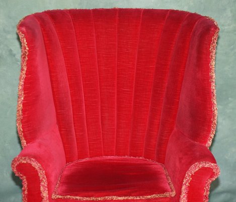 Großer georgianischer Chippendale Ohrensessel aus rotem Samt mit Klauen- und Kugelfüßen bei Pamono kaufen