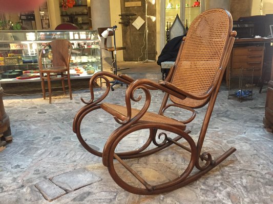 Antique Rocking Chair From Thonet For Sale At Pamono Antique Rocking Chair from Thonet 1 - Antique Rocking Chair From Thonet For Sale At Pamono