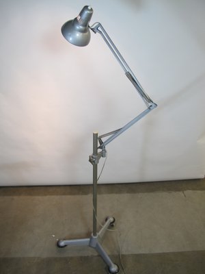 Floor outlet anglepoise lamp