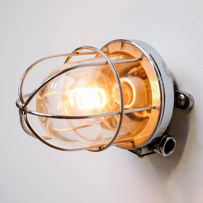 lampara de pared vintage con rejilla en forma de estrella