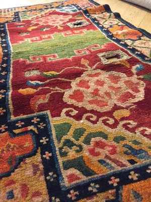 Tapis Tibétain Noué à La Main Avec Fleur De Lotus Et Vagues Docéan