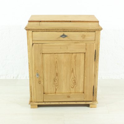 Small Antique Bedside Cabinet, 1890s For Sale At Pamono Small Antique Bedside Cabinet, 1890s 1 - Small Antique Bedside Cabinet, 1890s For Sale At Pamono