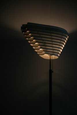 A805 Angel Wing Floor Lamp by Alvar Aalto for Valaistustyö A805 Angel Wing Floor Lamp by Alvar Aalto for Valaistustyö