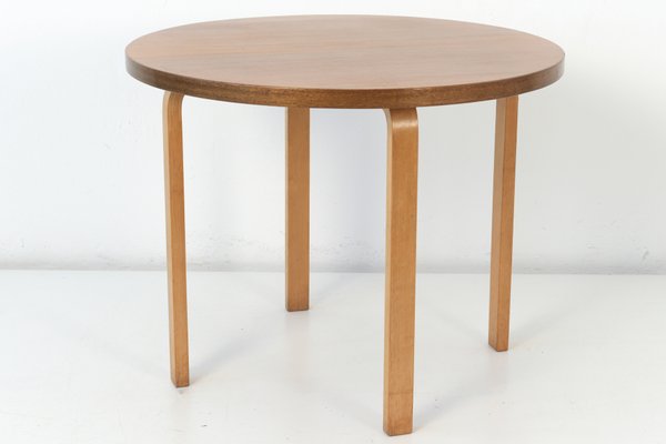 Mesa de comedor vintage pequeña redonda de abedul de Alvar Aalto ... Mesa de comedor vintage pequeña redonda de abedul de Alvar Aalto ...