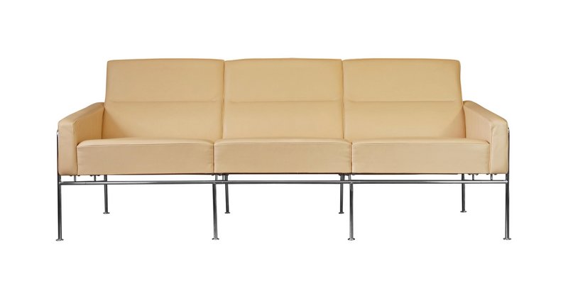 Vintage Danish Series 3303 Leather Sofa By Arne Jacobsen For Fritz Vintage Danish Series 3303 Leather Sofa By Arne Jacobsen For Fritz Hansen 1