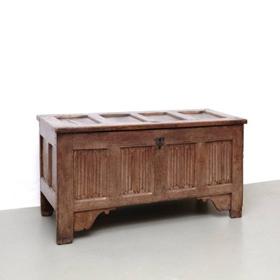 Antique Gothic Oak Chest 1500s For At Pamono Antique Gothic Oak Chest 1500s 2