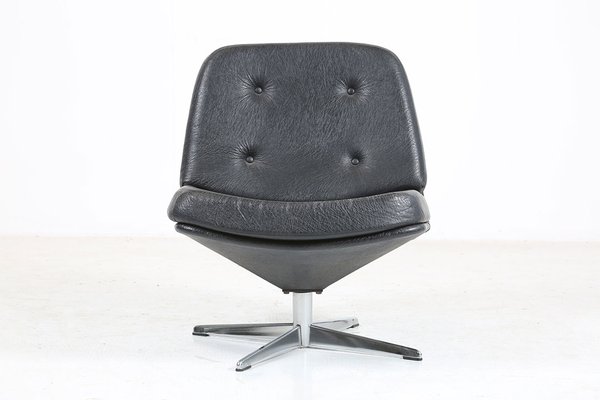 Italian Swivel Armchairs In Chrome Black Vinyl 1960s For Italian Swivel Armchairs In Chrome