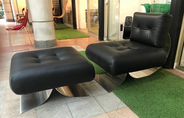 Brazilia On1 Lounge Chair Ottoman By Oscar Niemeyer For Mobilier Brazilia On1 Lounge Chair Ottoman By Oscar Niemeyer For Mobilier International