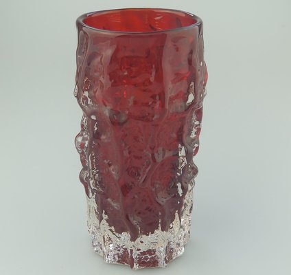 Vintage Red Glass Vase By Geoffrey Baxter For Whitefriars For Sale