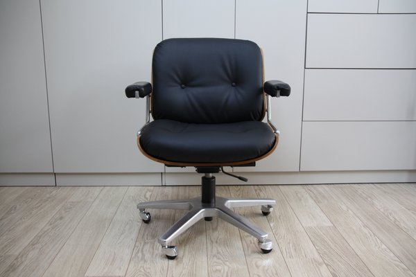 Vintage Swivel Office Chair In Black Leather Wood By Karl Dittert Vintage Swivel Office Chair In Black Leather Wood By Karl Dittert For Giroflex 1960s