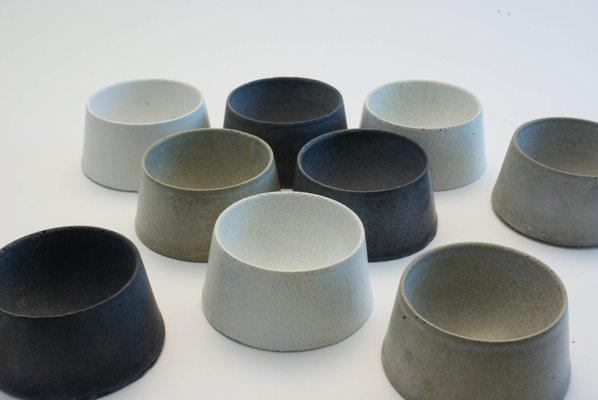 Eierbecher aus Beton von Ulf Neumann für rohes wohnen, 4er Set bei Pamono kaufen