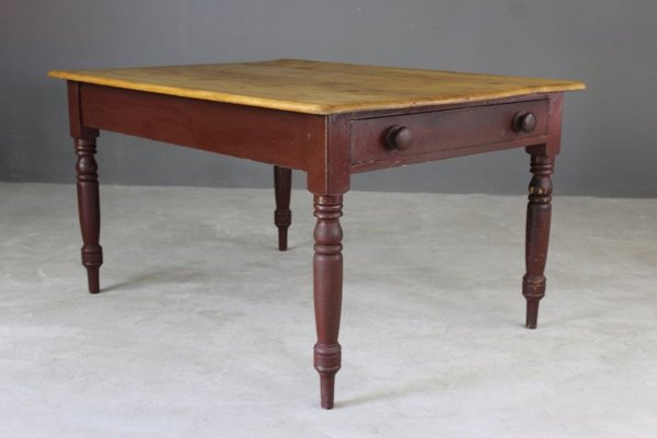 Mesa de cocina victoriana de pino en venta en Pamono Mesa de cocina victoriana de pino en venta en Pamono