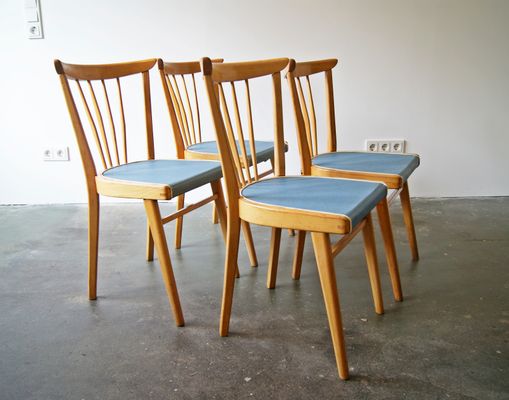 Sillas de cocina de madera. Juego de 4 en venta en Pamono Sillas de cocina de madera. Juego de 4 en venta en Pamono