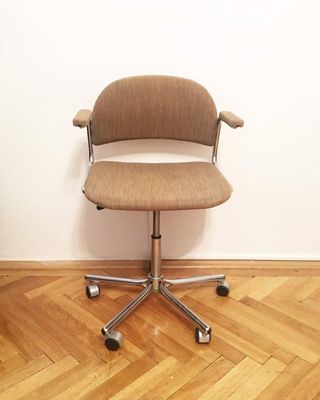 Sillas giratorias de oficina checas, años 70. Juego de 4 en venta en ... Sillas giratorias de oficina checas, años 70. Juego de 4 en venta en ...