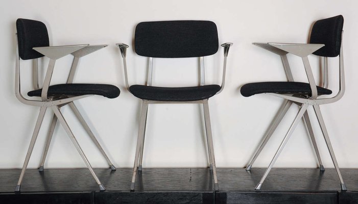 Ga terug Bijdrager bedreiging Vintage Result Chairs by Friso Kramer for Ahrend, Set of 6 for sale at  Pamono