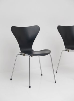 Mid Century 3107 Butterfly Chairs von Arne Jacobsen für Fritz Hansen, 2er Set Mid Century 3107 Butterfly Chairs von Arne Jacobsen für Fritz Hansen, 2er Set