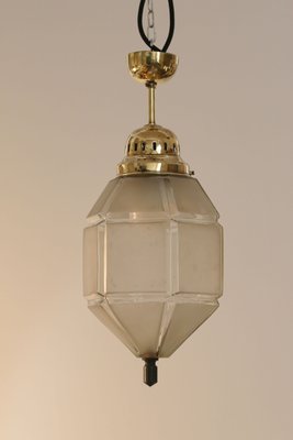 Vintage Art Deco Milchglas und Messing Deckenlampe bei Pamono kaufen Vintage Art Deco Milchglas und Messing Deckenlampe bei Pamono kaufen