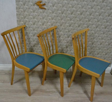Sillas de cocina de madera, años 50. Juego de 3 en venta en Pamono Sillas de cocina de madera, años 50. Juego de 3 en venta en Pamono
