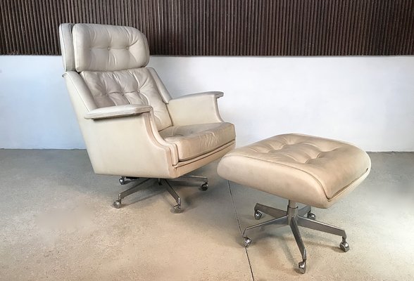Vintage leather chair and ottoman discount