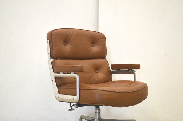 Es104 Time Life Lobby Chair By Charles Ray Eames For Herman Miller 1970s For Sale At Pamono