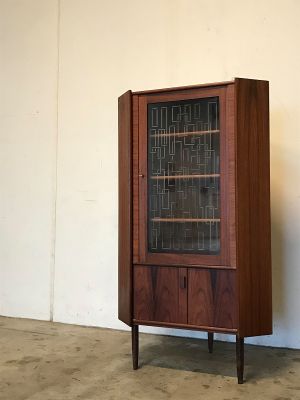 Mid Century Modern Danish Rosewood Corner Cabinet With Gl Door Mid Century Modern Danish Rosewood Corner Cabinet With Gl Door 1