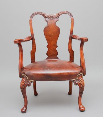 Vintage queen clearance anne chair