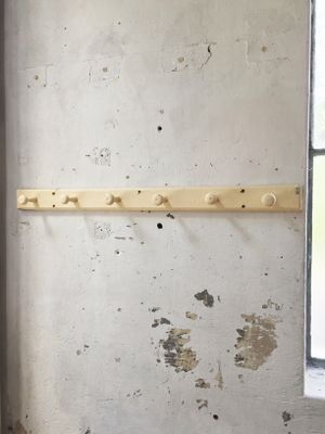 Vintage White Wooden Coat Hook For At Pamono Vintage White Wooden Coat Hook 1