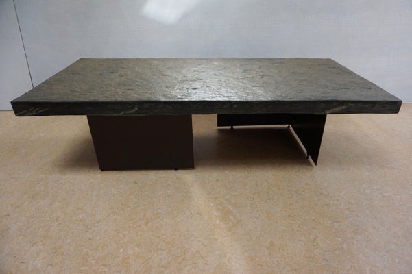Brutalistischer Mid Century Couchtisch Aus Schiefer Bei Pamono Kaufen