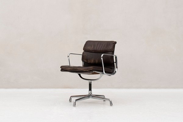 Soft Pad Aluminum Group Desk Chair By Charles Ray Eames For Herman Soft Pad Aluminum Group Desk Chair By Charles Ray Eames For Herman Miller 1960s