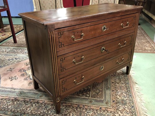 antique chest of drawers