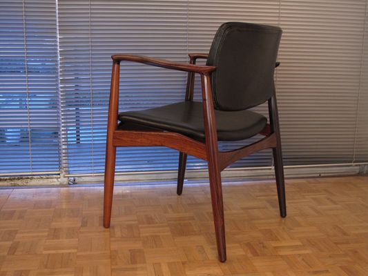 Vintage Model 67 Rosewood Black Leather Armchair By Erik Buch For Orum