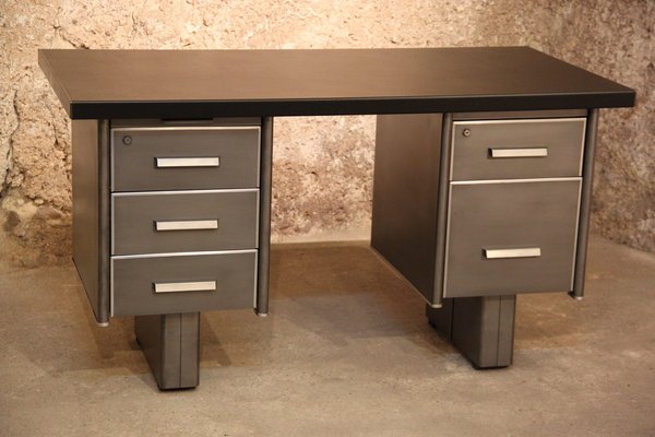Industrieller Vintage Schreibtisch Aus Metall Von Strafor 1950er