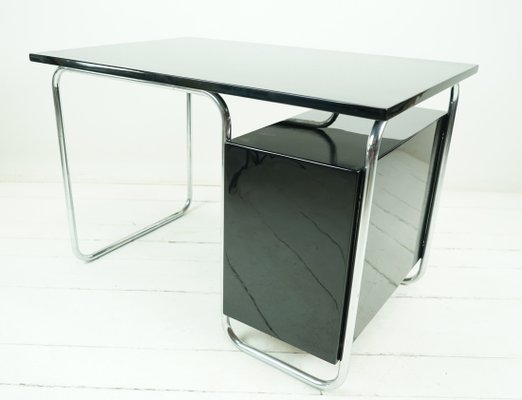 Bauhaus Desk by Rudolf Vichr, 1930s for sale at Pamono Bauhaus Desk by Rudolf Vichr, 1930s for sale at Pamono