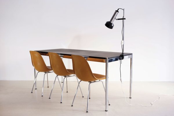 attachable desk lamp