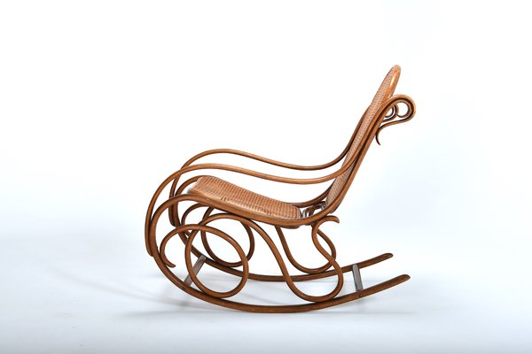 Rocking Chair N 6 Antique Par Michael Thonet Pour