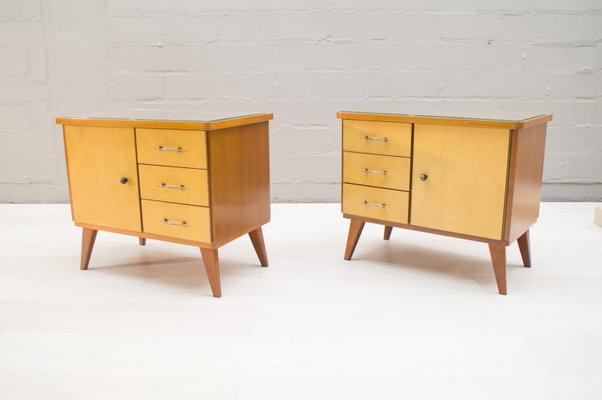 An old suitcase gives your bedroom a vintage look, or. pamono