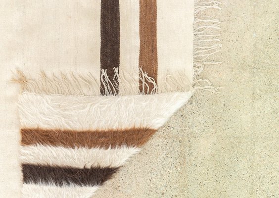 Turkischer Vintage Kelim Teppich Aus Ziegenfell Bei Pamono Kaufen