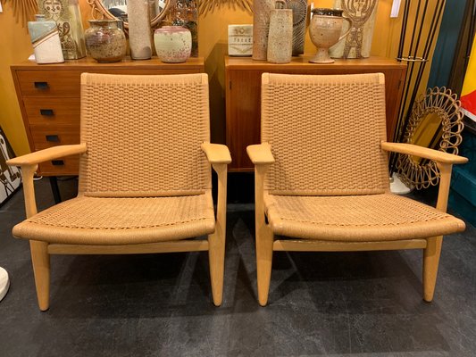 Iruna Ch25 Armchairs By Hans J Wegner For Carl Hansen Son 1950s Set Of 2 For Sale At Pamono
