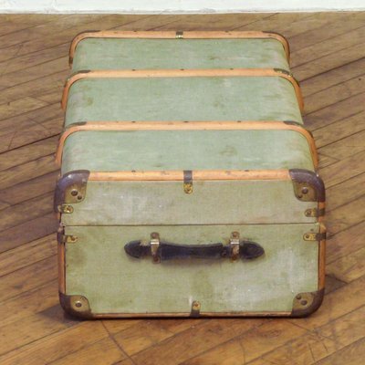 luggage trunk vintage