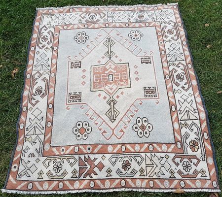 Quadratischer Turkischer Teppich 1970er Bei Pamono Kaufen