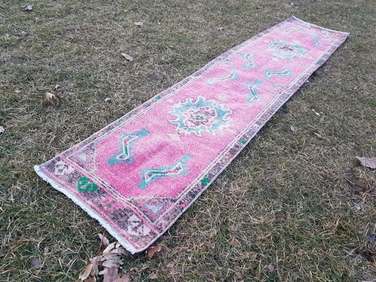 Schmaler Flurteppich In Pastellrot Grun 1970er Bei Pamono Kaufen