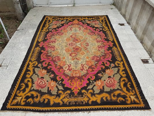 vintage floral rug