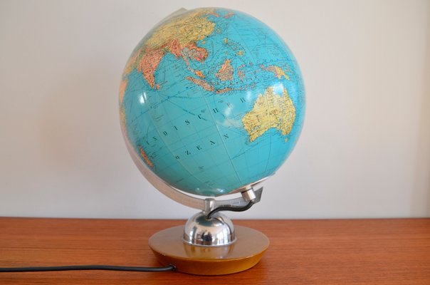 Beleuchteter Globus Aus Glas Von Jro Munchen 1950er Bei Pamono Kaufen
