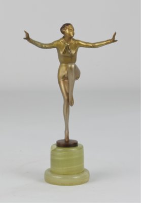 Risalente statue di bronzo